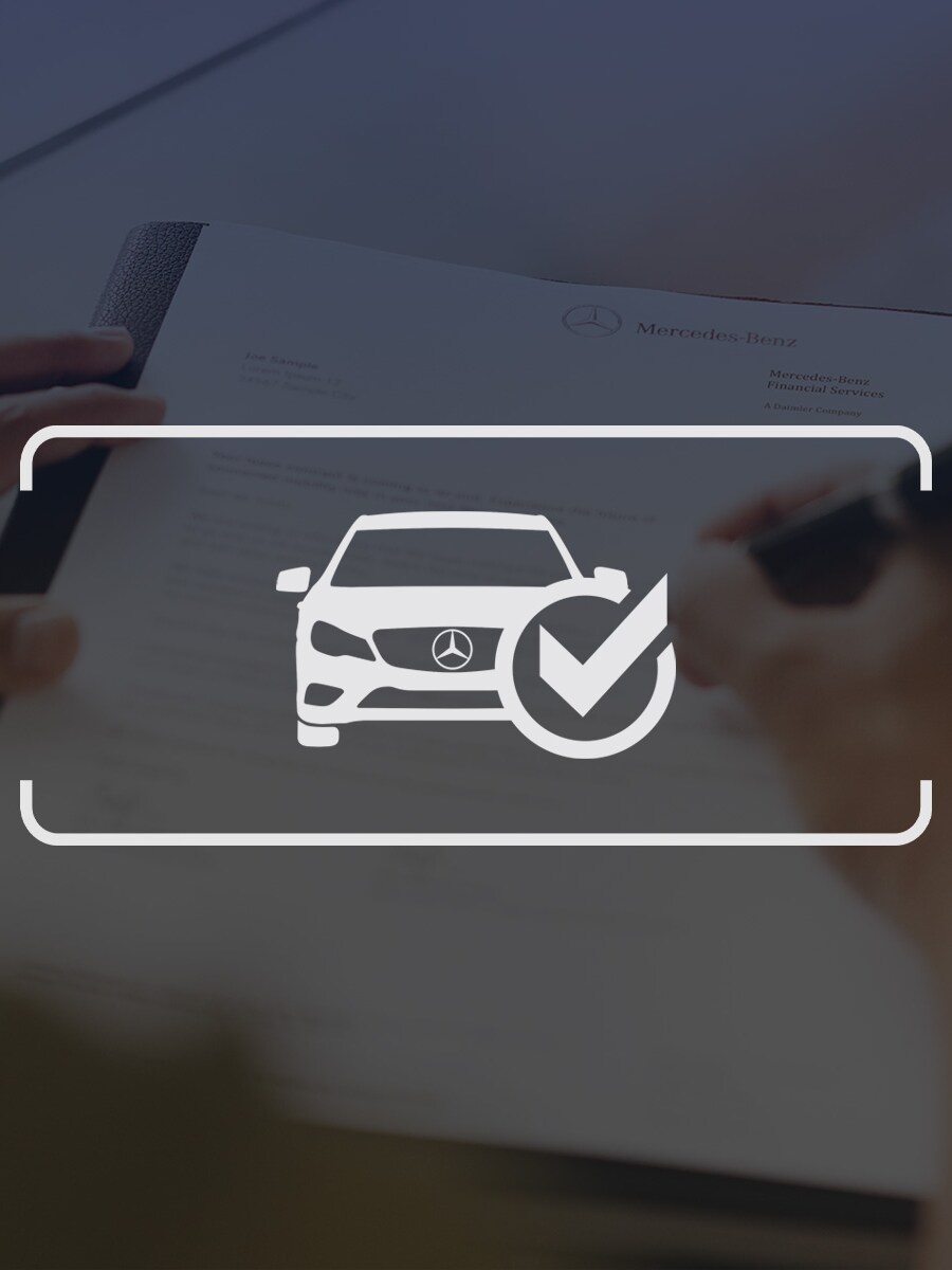 Vitt ikon av Mercedes-Benz bil med en checkmark