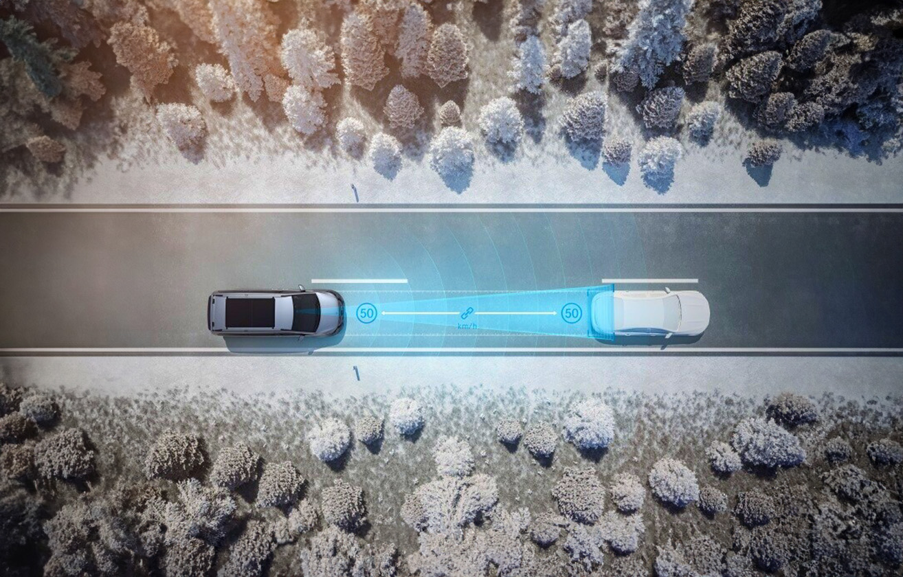 Aktiv avståndsassistent DISTRONIC | Mercedes-Benz Vans Avståndsassistenten DISTRONIC illustrerar avståndet till framförvarande fordon