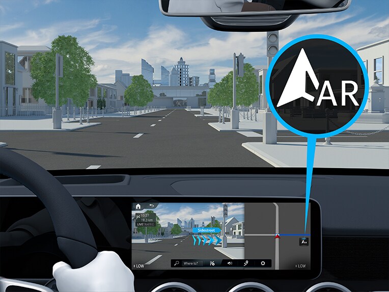 MBUX augmented reality för navigation från Mercedes-Benz visas.