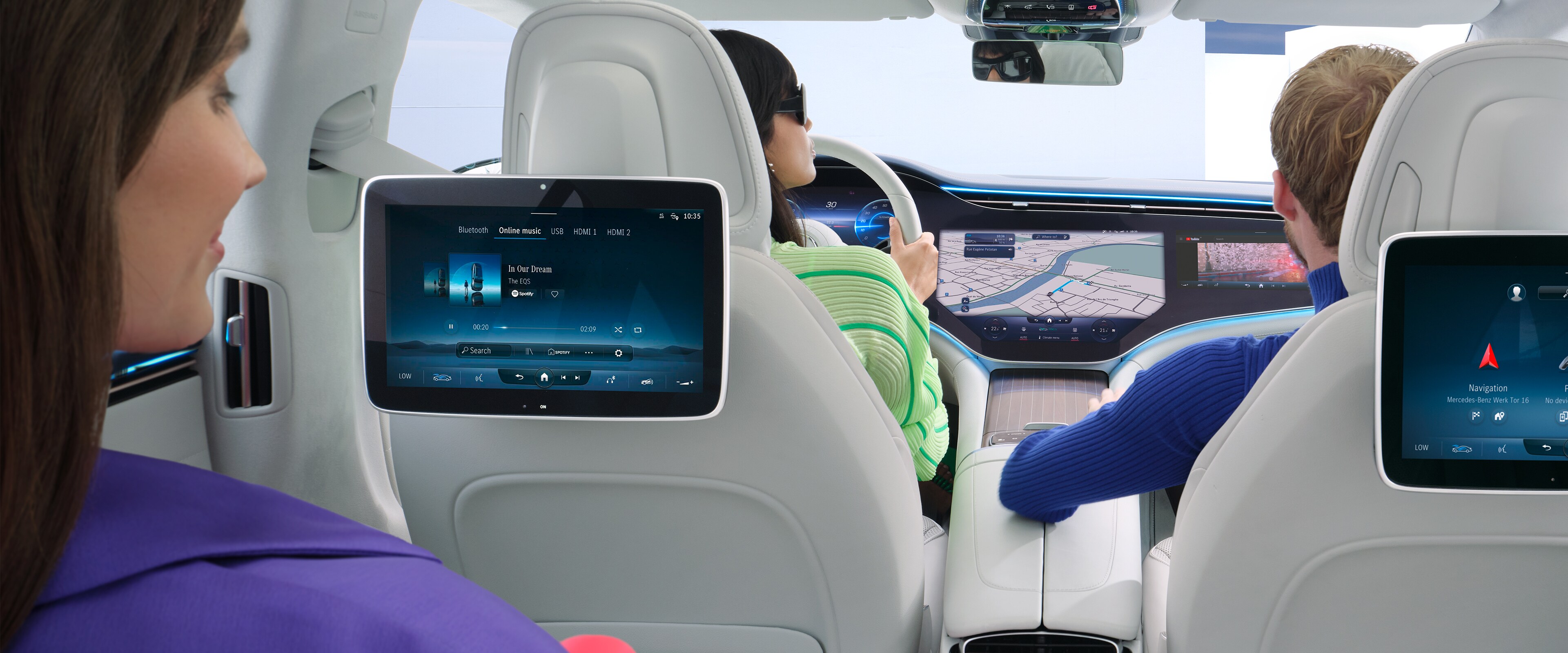 Multimedia och underhållning i en Mercedes-Benz.