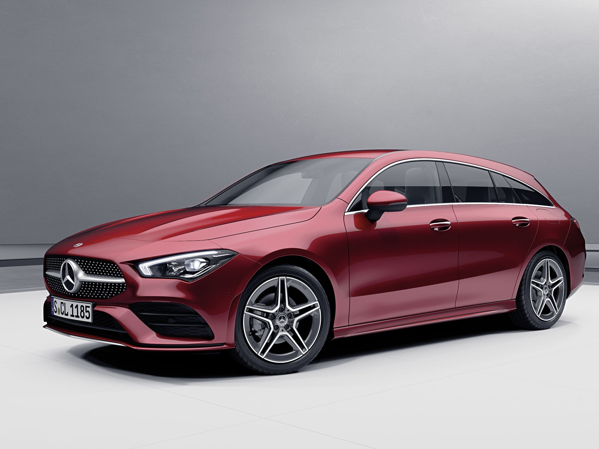 Mercedes-Benz AMG Line med uttrycksfull styling.