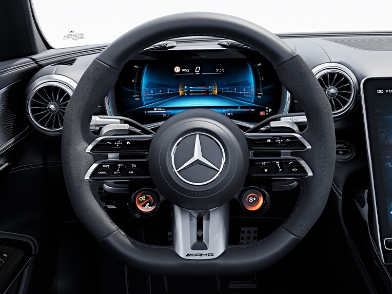 AMG Performance-ratten med klädsel i nappaläder/mikrofiber MICROCUT i Mercedes-AMG GT Coupé.