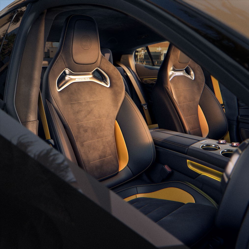 Interiören i GT fyradörrars coupén från Mercedes-AMG.