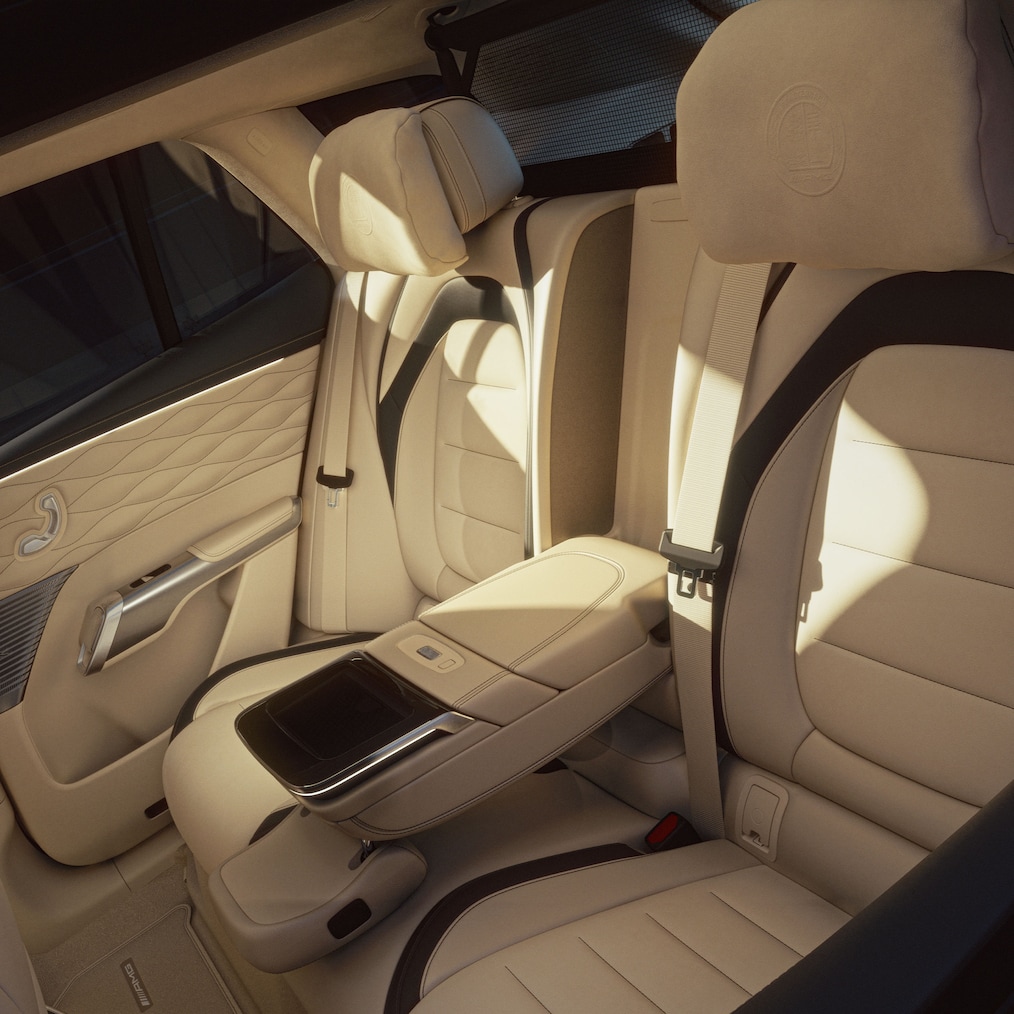 Baksätena i Mercedes-AMG GT 53 SUV.