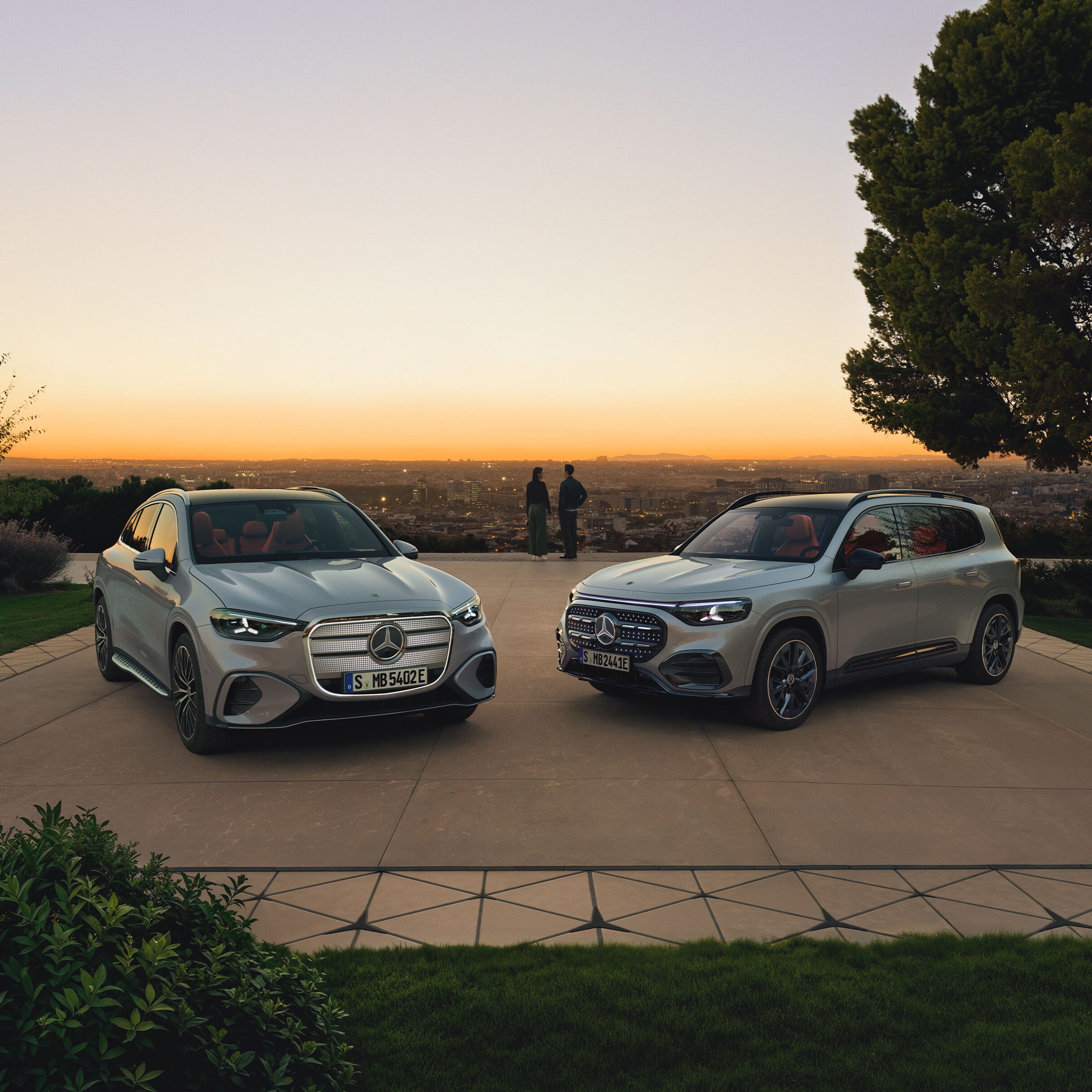 Nya Mercedes-Benz GLC sedd snett framifrån.