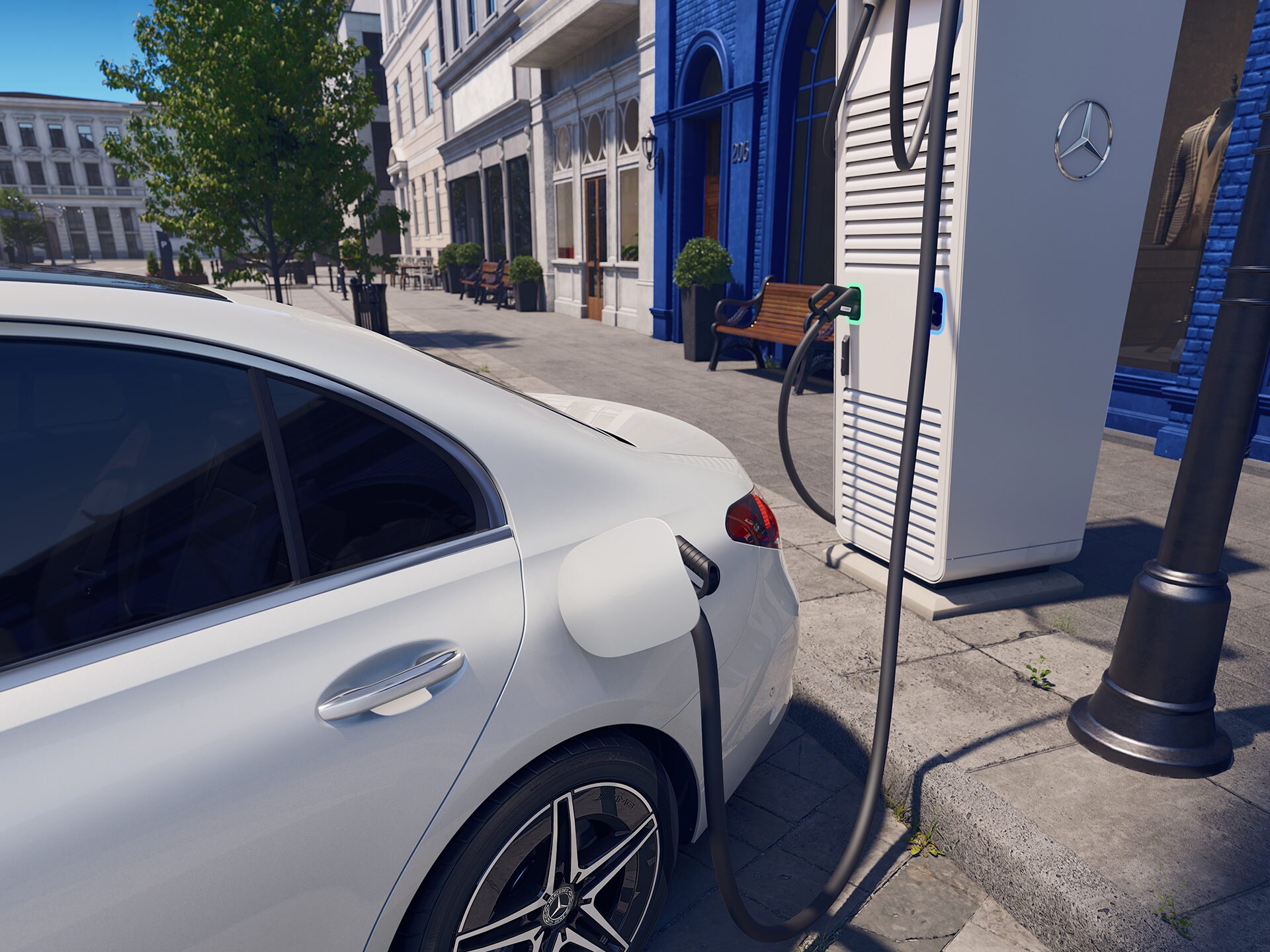 Räckvidden för nya C-Klass Sedan som laddhybrid från Mercedes-Benz.