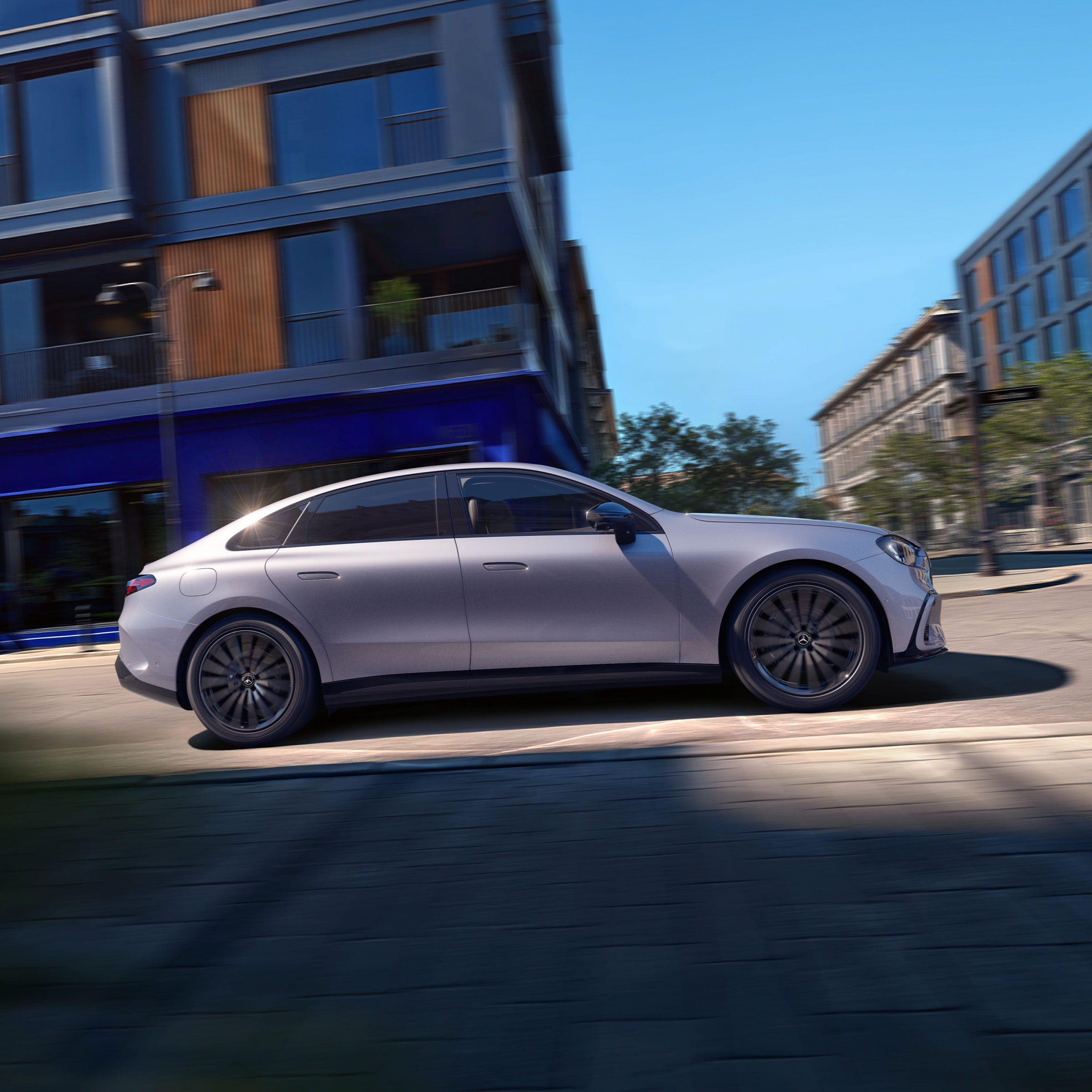 Nya helelektriska C-Klass | Mercedes-Benz Den nya elektriska Mercedes-Benz C-Klass sett från sidan