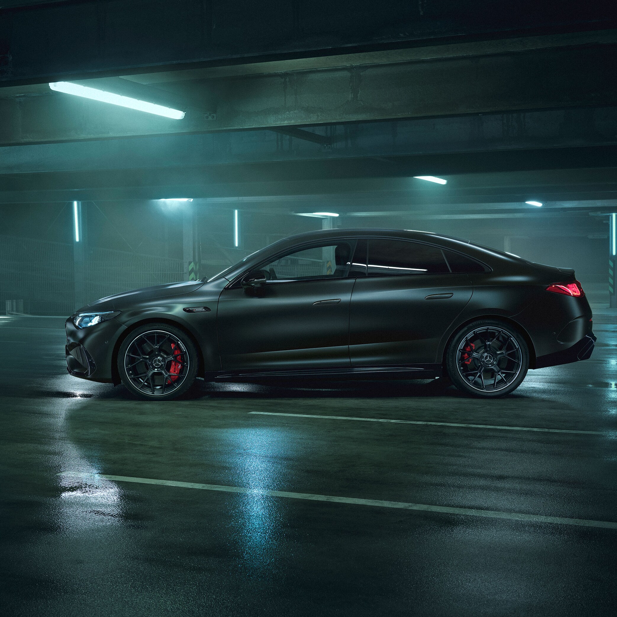 Exteriören på den helt nya Mercedes-AMG CLA 45 elbilen 4MATIC+.
