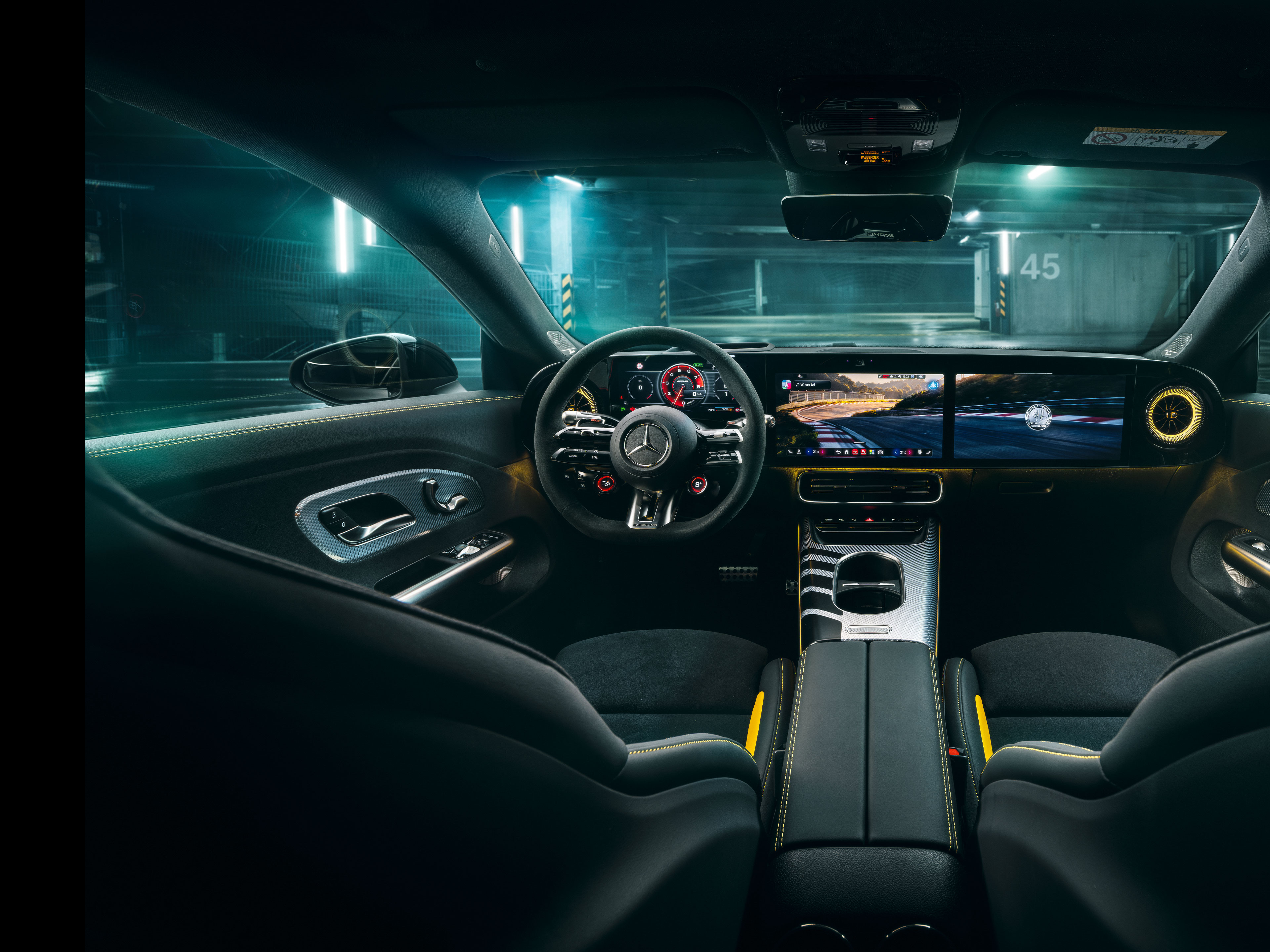 Interiör | CLA | Mercedes-AMG Interiören i den helt nya Mercedes-AMG CLA 45 elbilen 4MATIC+.