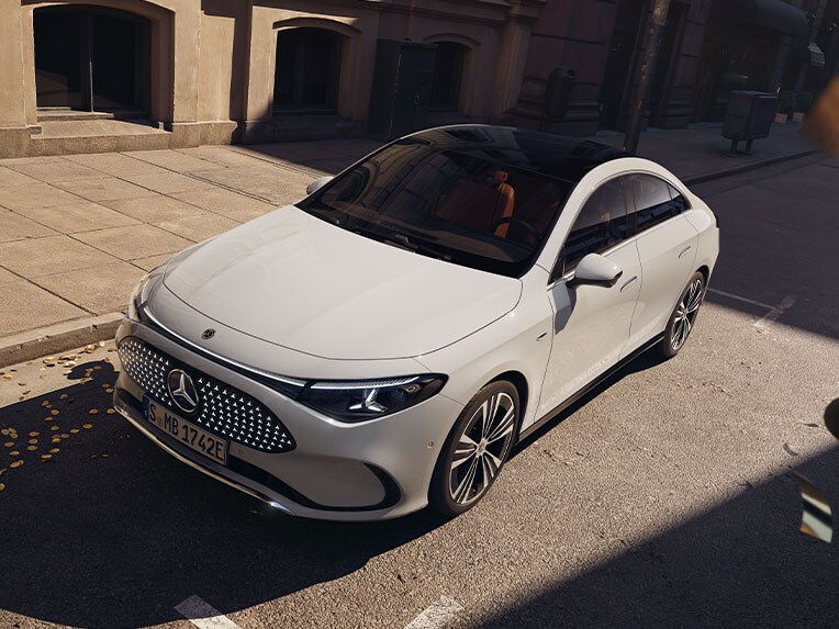 Mercedes-Benz CLA med EQ-teknik.