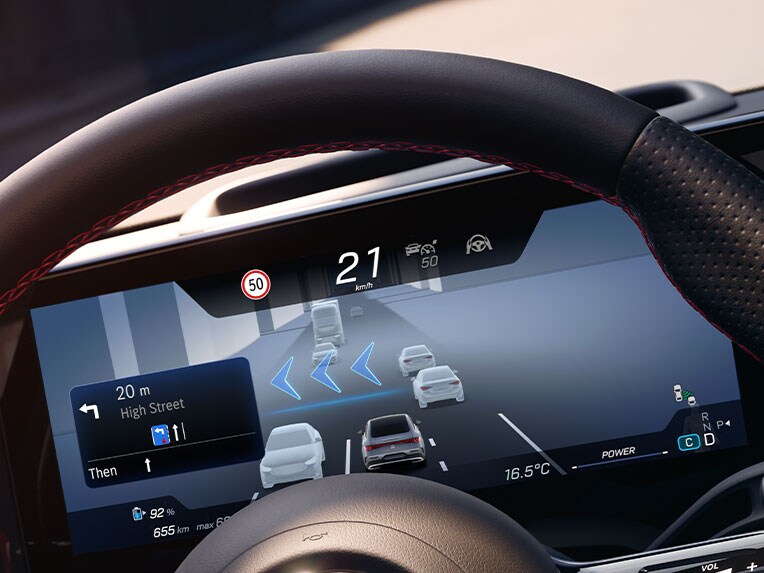 MBUX Surround Navigation i nya CLA från Mercedes-Benz.