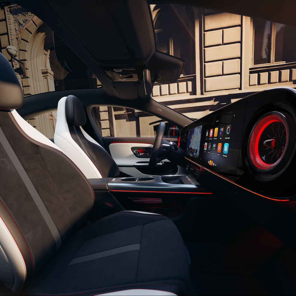 Interiören med MBUX Superscreen och sportstolar i Mercedes-Benz CLA C174.