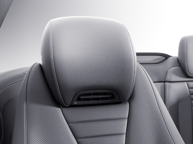 Sätena med AIRSCARF i Mercedes-Benz E-Klass Cabriolet.