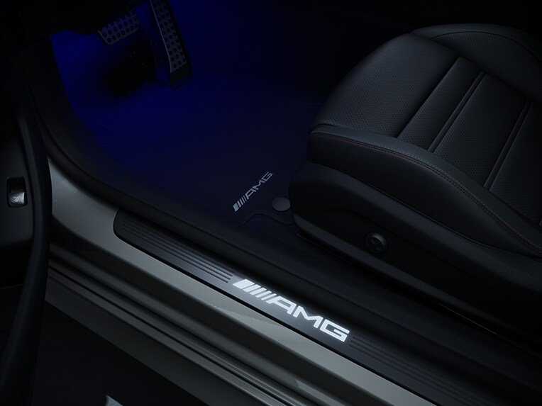 Interiören i Mercedes-AMG E 53 4MATIC+ Coupé.