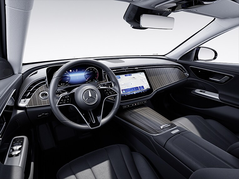 Interiören i E-Klass från Mercedes-Benz med designversionen EXCLUSIVE.
