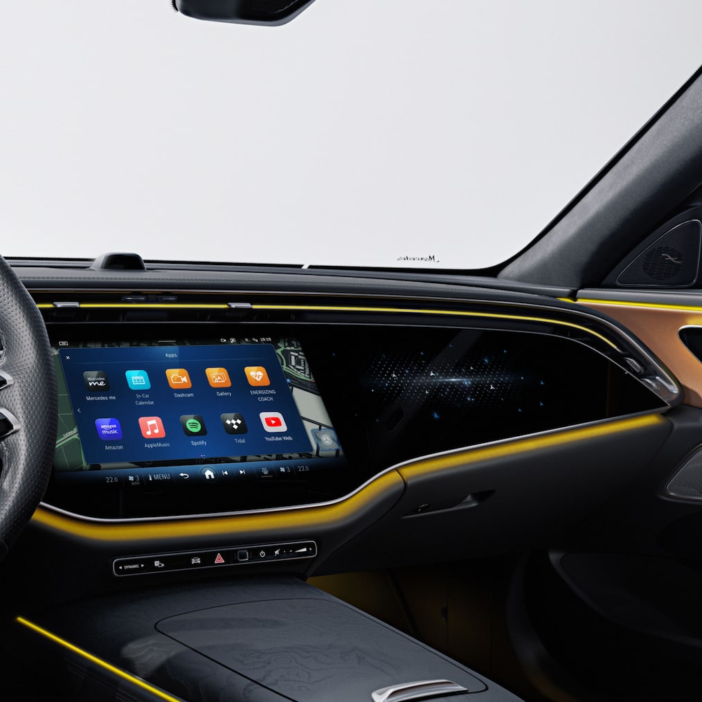 MBUX Superscreen i Mercedes-Benz E-Klass Kombi.
