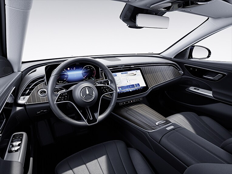 Interiören i E-Klass Sedan från Mercedes-Benz med designversionen EXCLUSIVE.