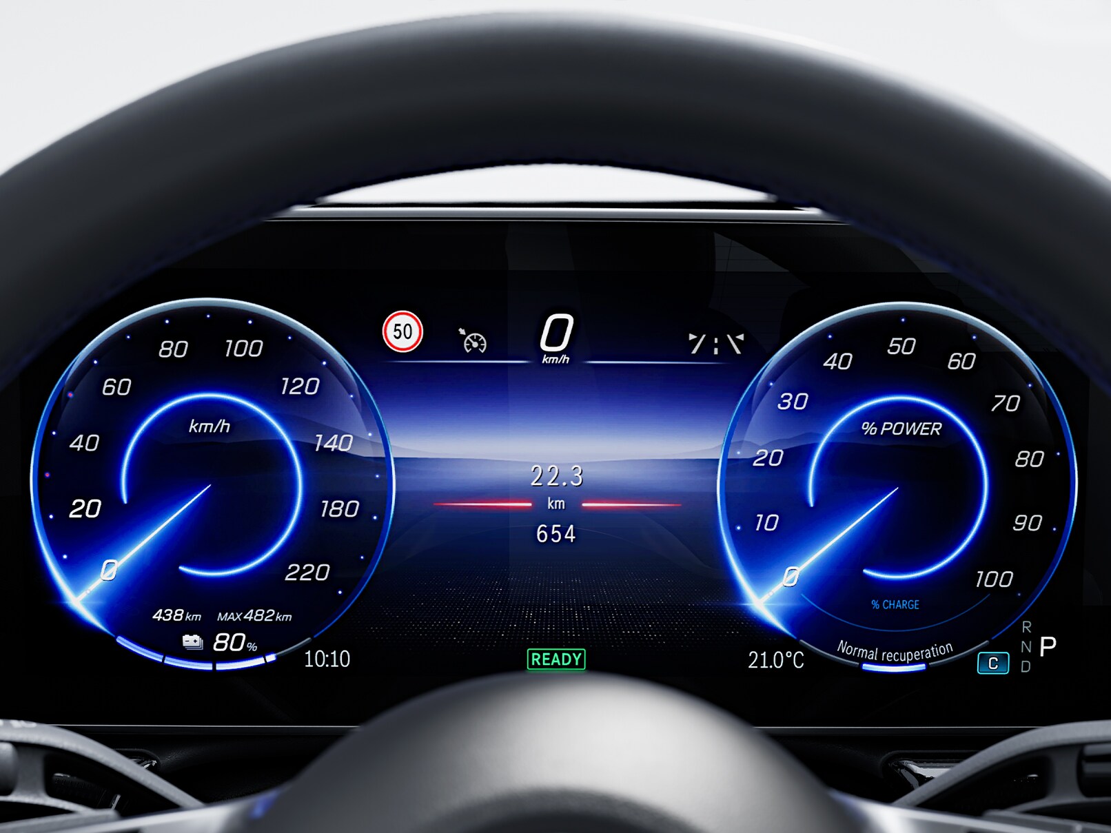Räckviddsövervakningen i EQE Suv från Mercedes-Benz som indikering på displayen (bilddetalj).