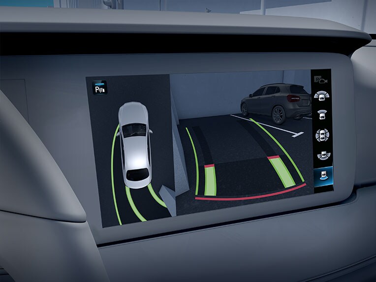 Så fungerar parkeringspaketet med 360°-kamerasystem i Mercedes-Benz GLC Coupé.