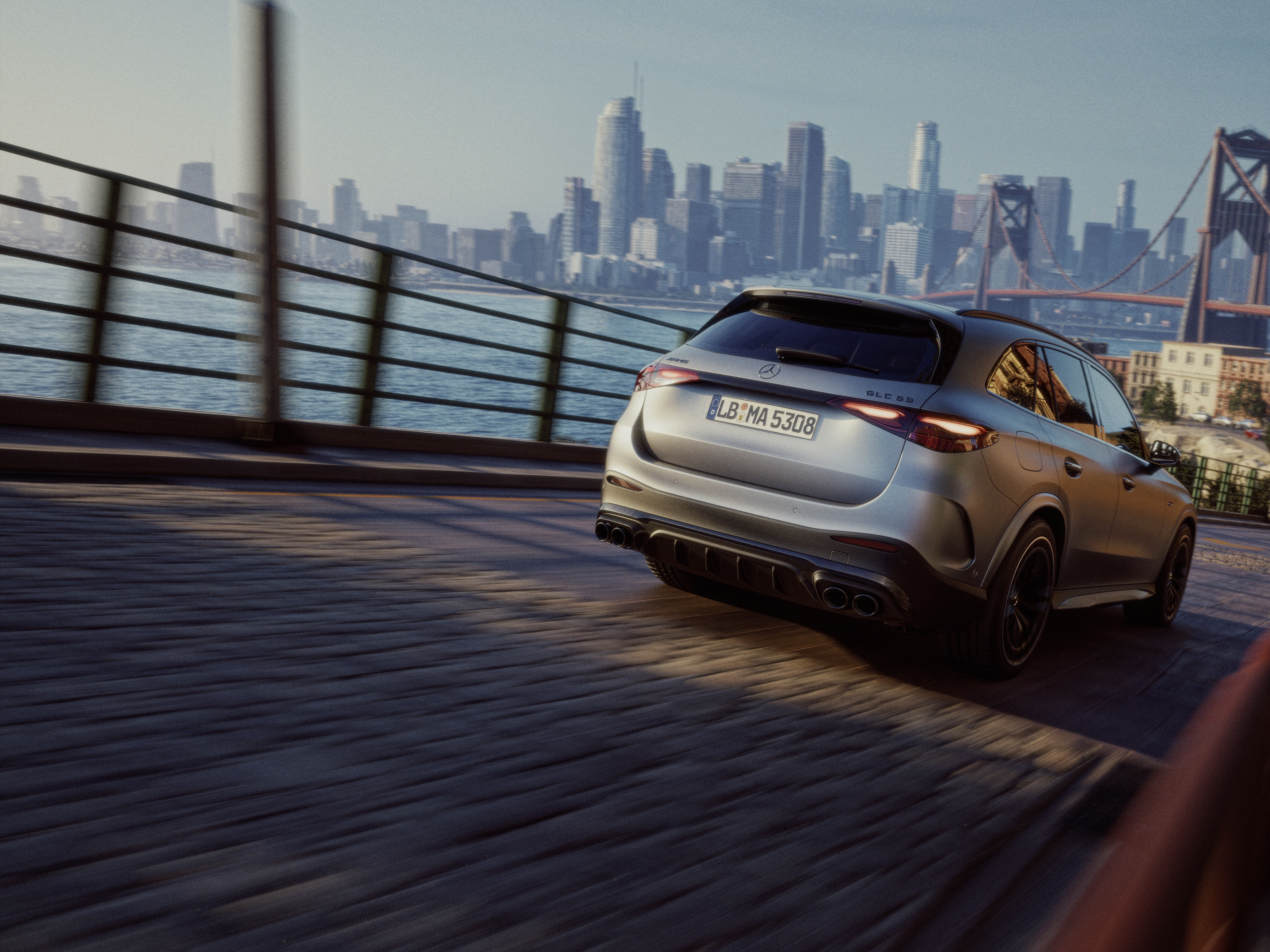 Prestanda | GLC | Mercedes-AMG Prestandan hos nya Mercedes-AMG GLC Suv.