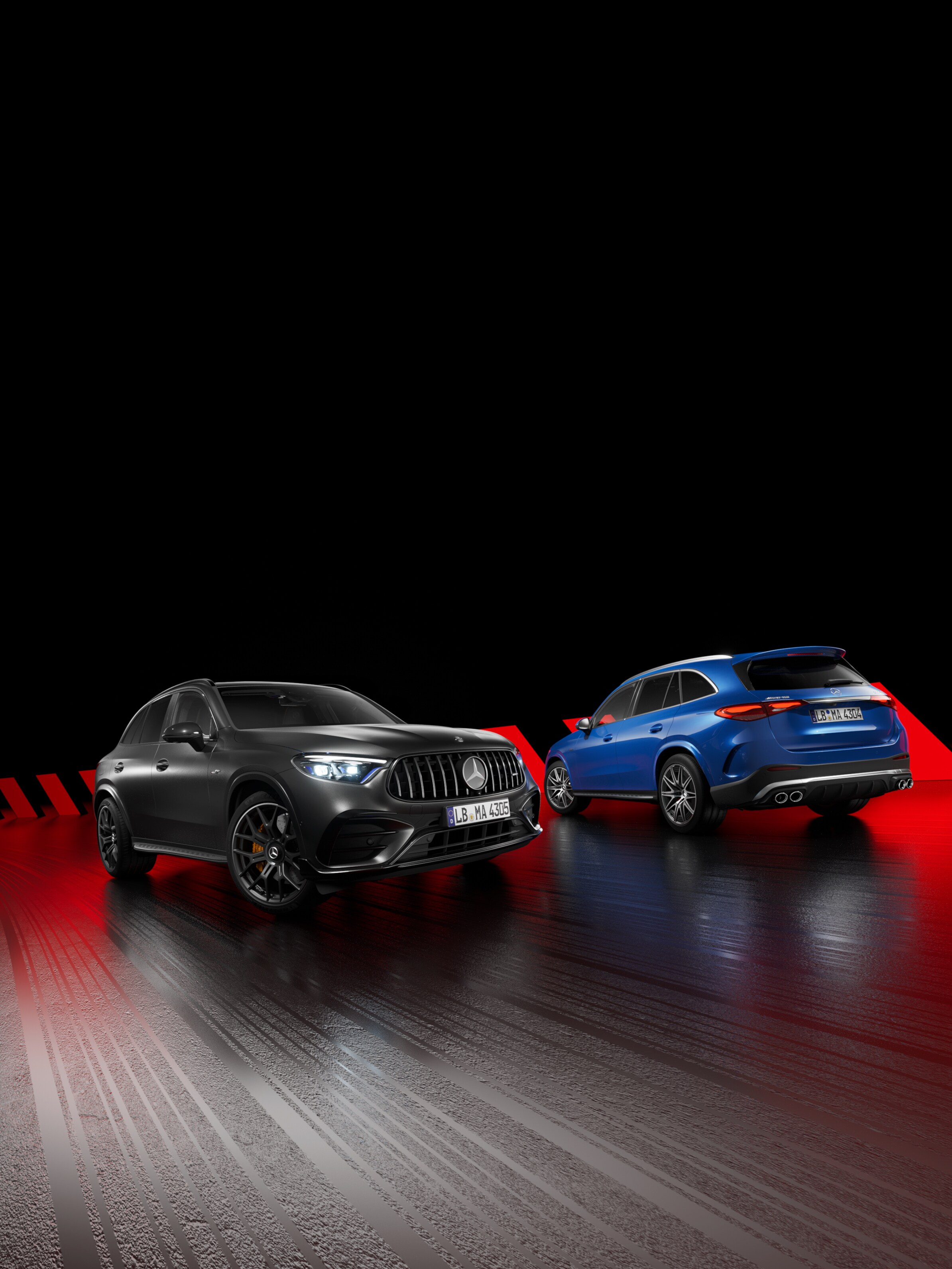 Två Mercedes-AMG GLC SUV AMG Performance Edition modeller sida vid sida