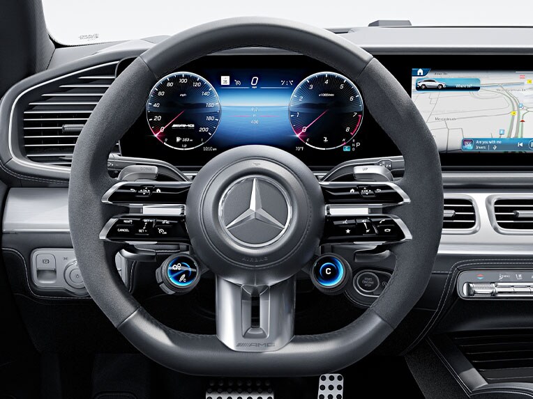 AMG Performance-ratten i nappaklädsel/mikrofiber MICROCUT i Mercedes-AMG GLE Coupé.