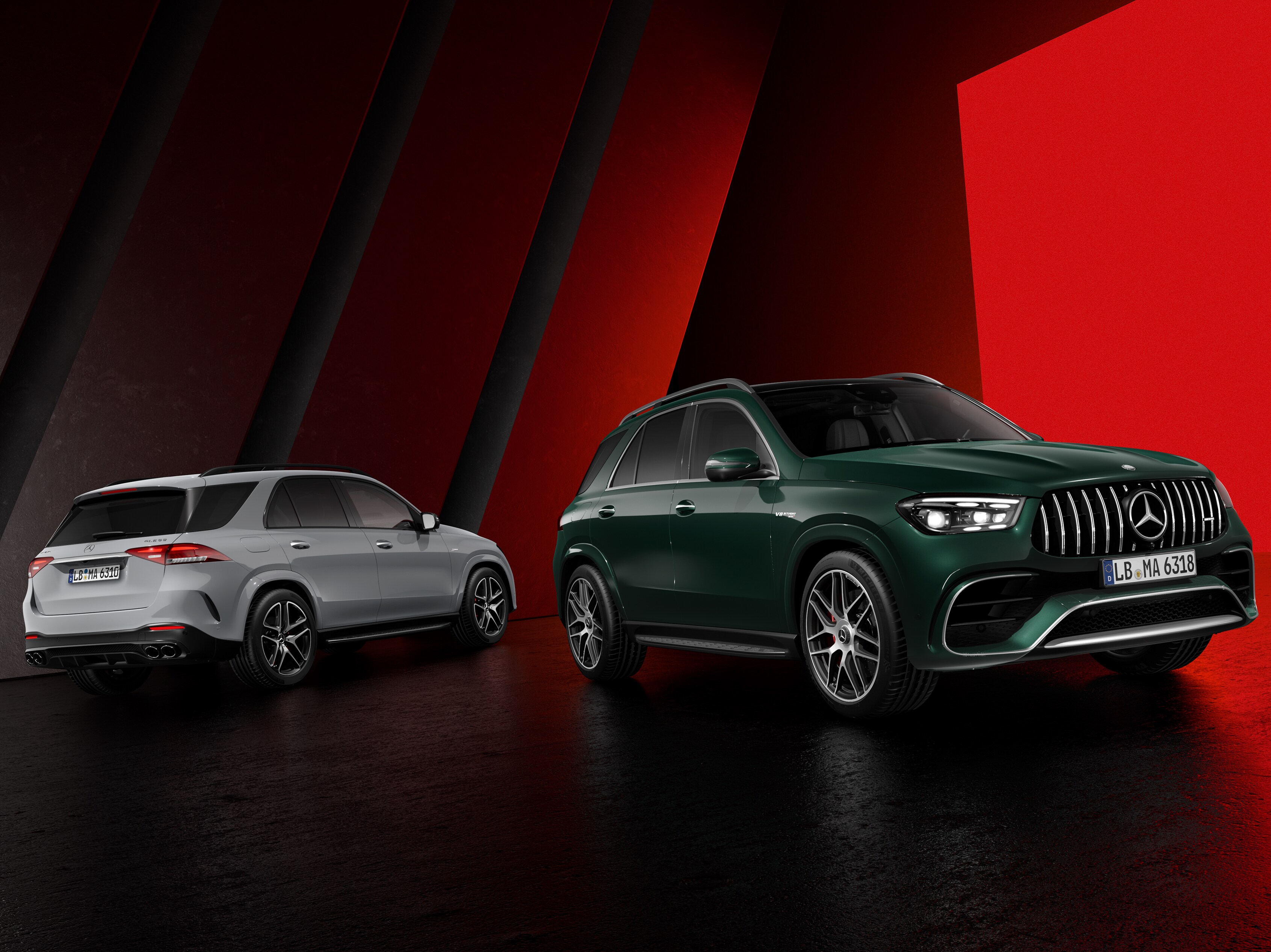 Två Mercedes-AMG GLE SUV AMG Performance Edition modeller