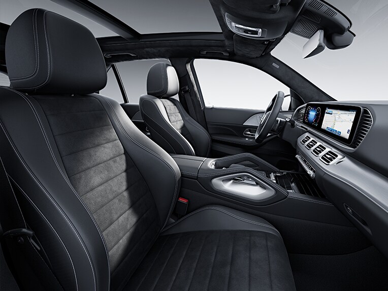 Interiören i Mercedes-Benz GLE med AMG Line.