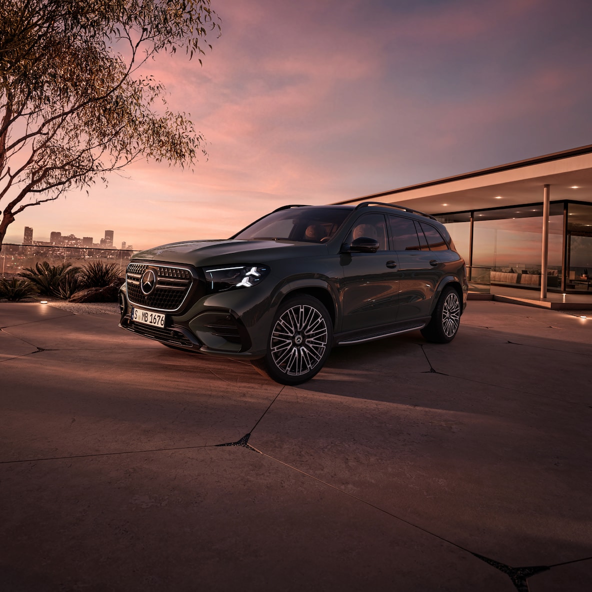 Exteriören på nya GLS från Mercedes-Benz.