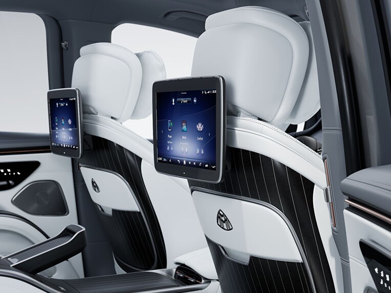MANUFAKTUR ryggstödsinklädnad i premiumbilen Mercedes-Maybach EQS Suv.