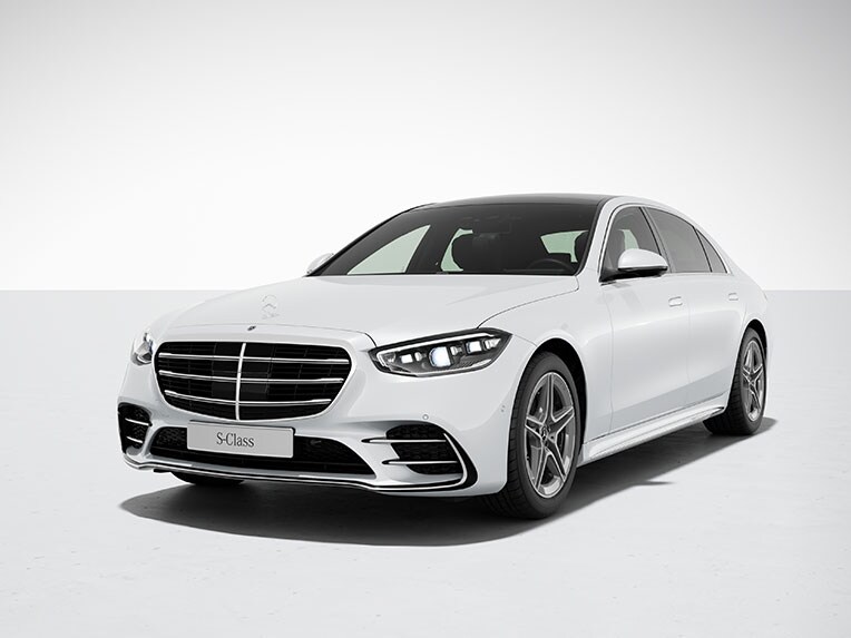 Exteriören hos Mercedes-Benz S-Klass Sedan Lång med AMG Line.