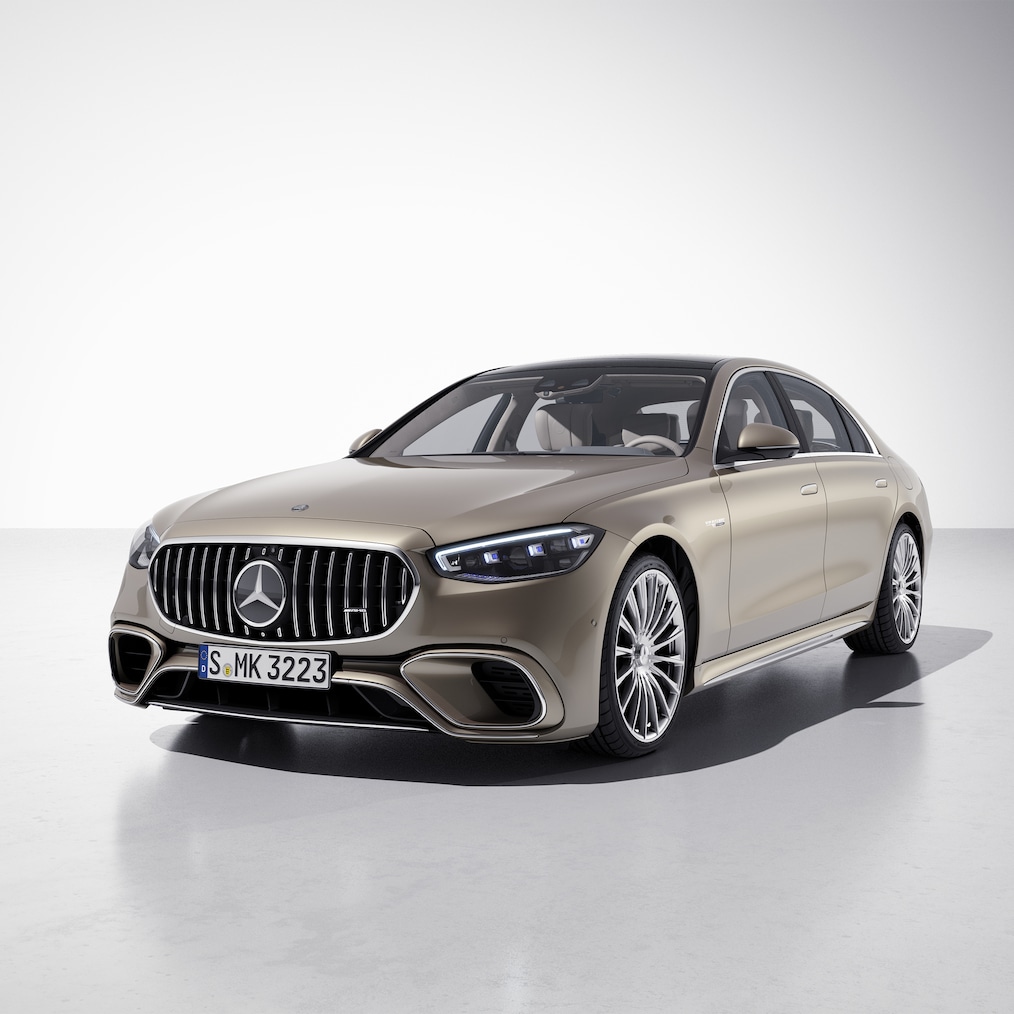 Sidovy av Mercedes-AMG S 63 E PERFORMANCE (för exklusiva MANUFAKTUR-lackeringar).