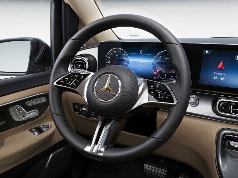 Automatväxellådan 9G-TRONIC har nio växlar så att motorvarvtalet kan hållas så lågt som möjligt i alla körsituationer.