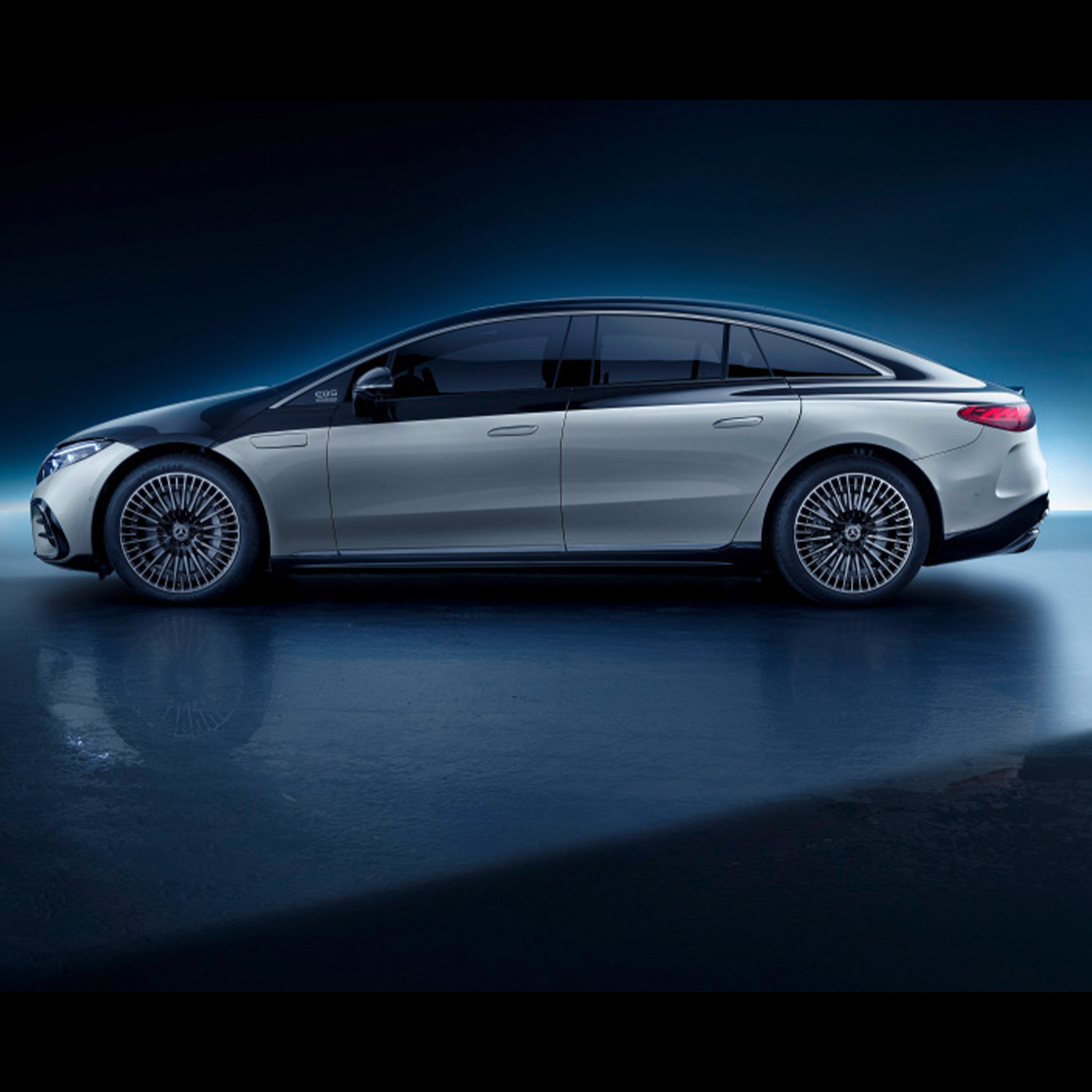 EQS | Design och konceptbilar | Mercedes-Benz Mercedes-Benz EQS sedd från sidan