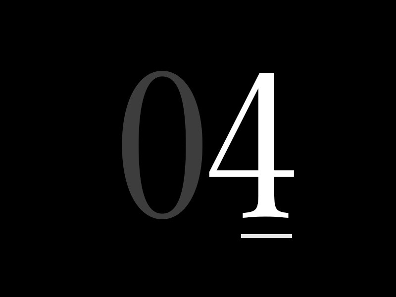 Svart bakgrund med stor vit siffra "04".