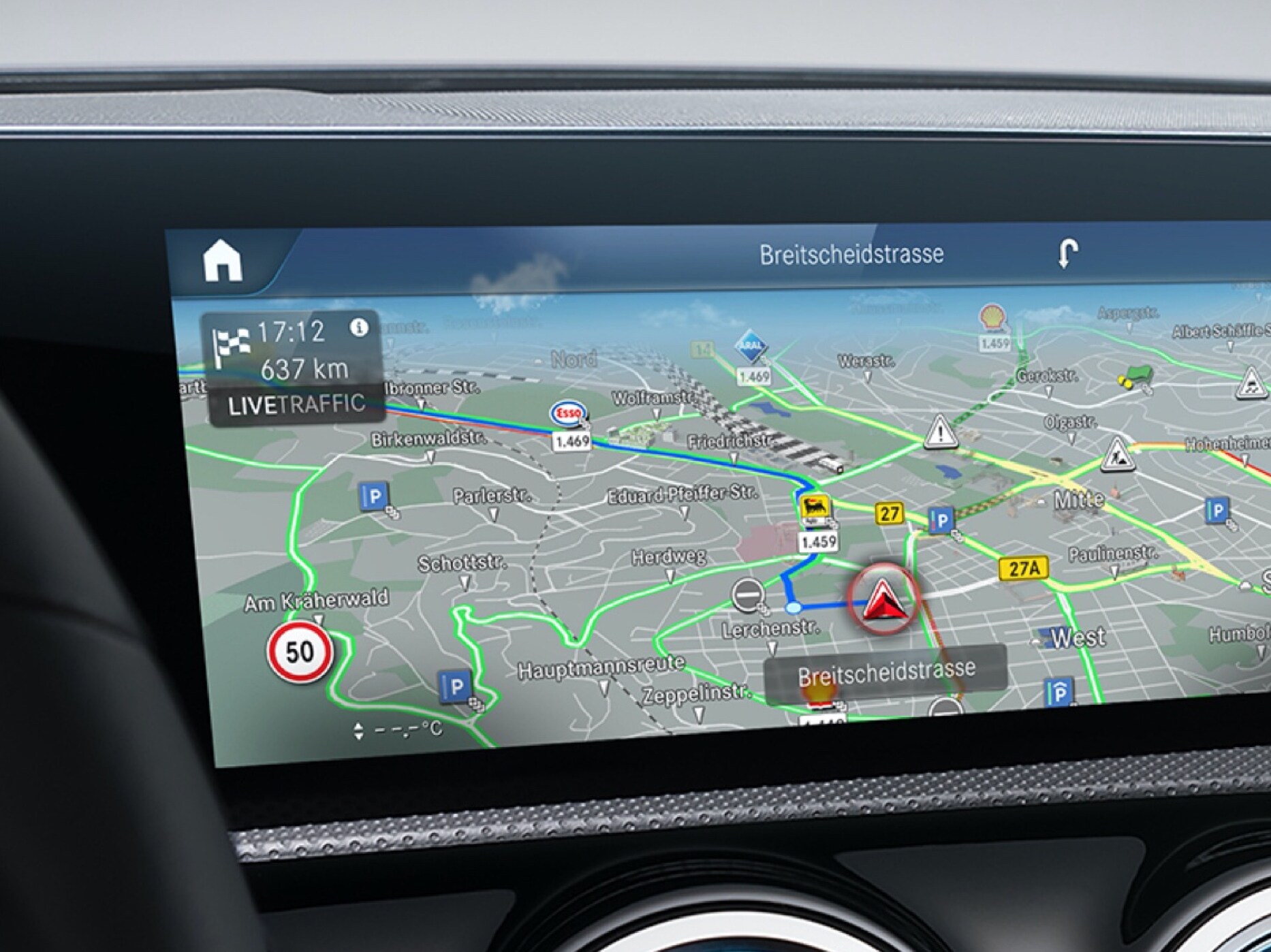 MBUX-multimediesystemet visar att tjänsten Car-to-X-Communication är aktiverad.