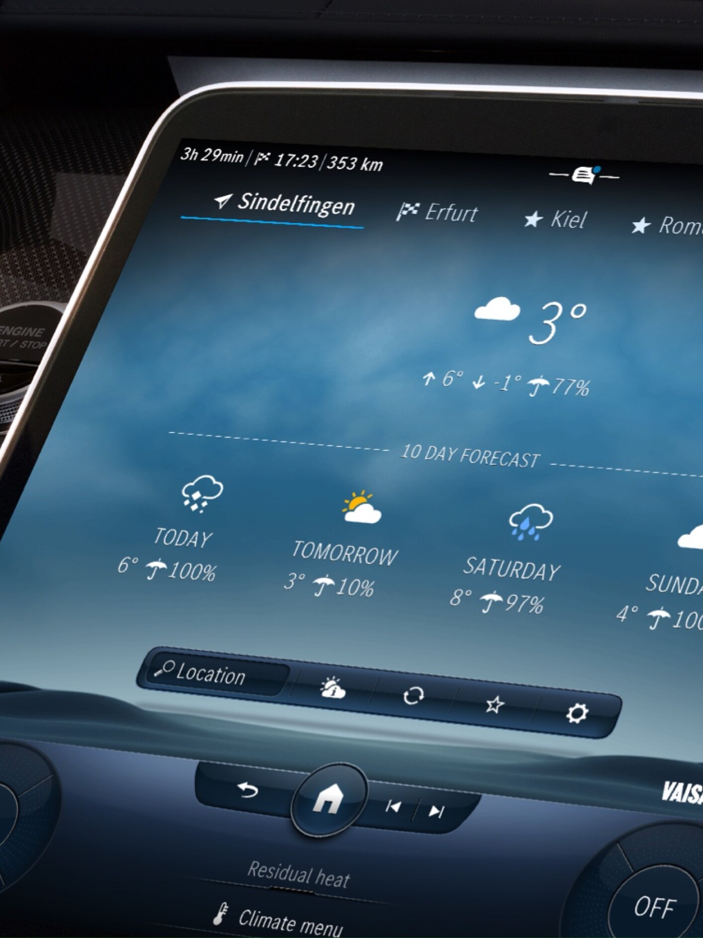 Digitala tjänsten Väderprognos visar vädret för destinationen på skärmen.