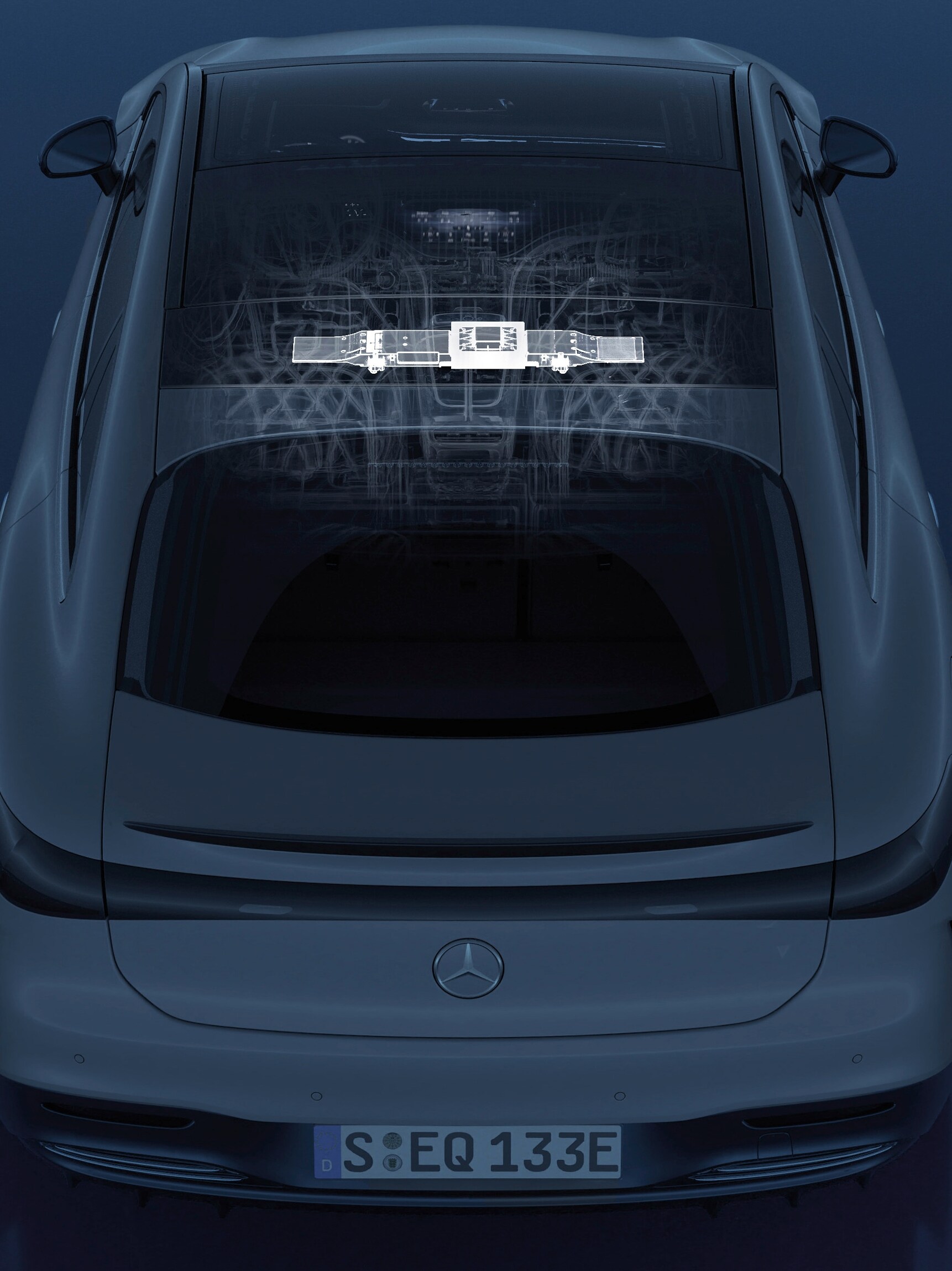 S-Klass uppifrån, med positioneringssystemet schematiskt illustrerat