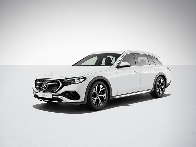 Ljusgrå Mercedes-AMG GLC SUV sidovy