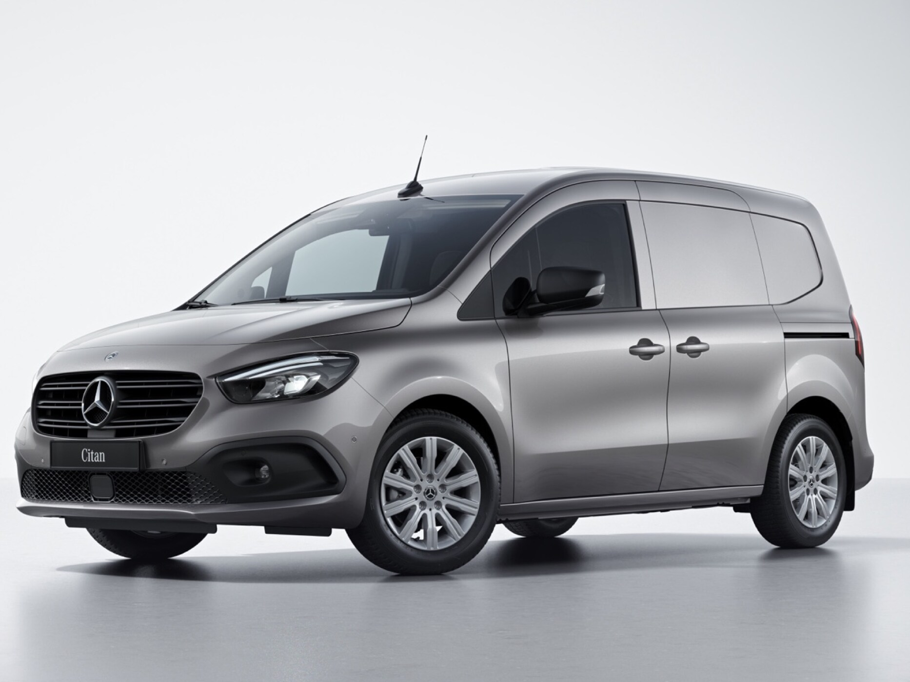 Digitala tjänster för Mercedes-Benz Citan skåpbil.