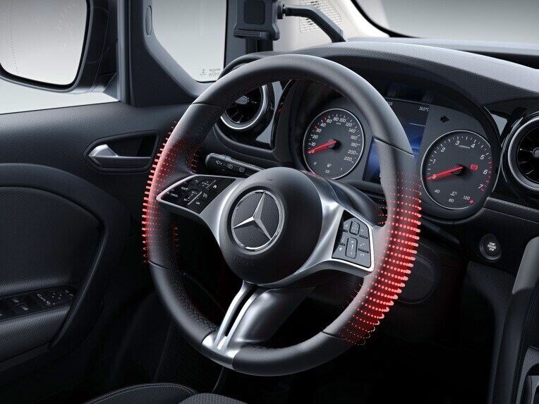 Den uppvärmda multifunktionsratten i Mercedes-Benz Citan Skåpbil