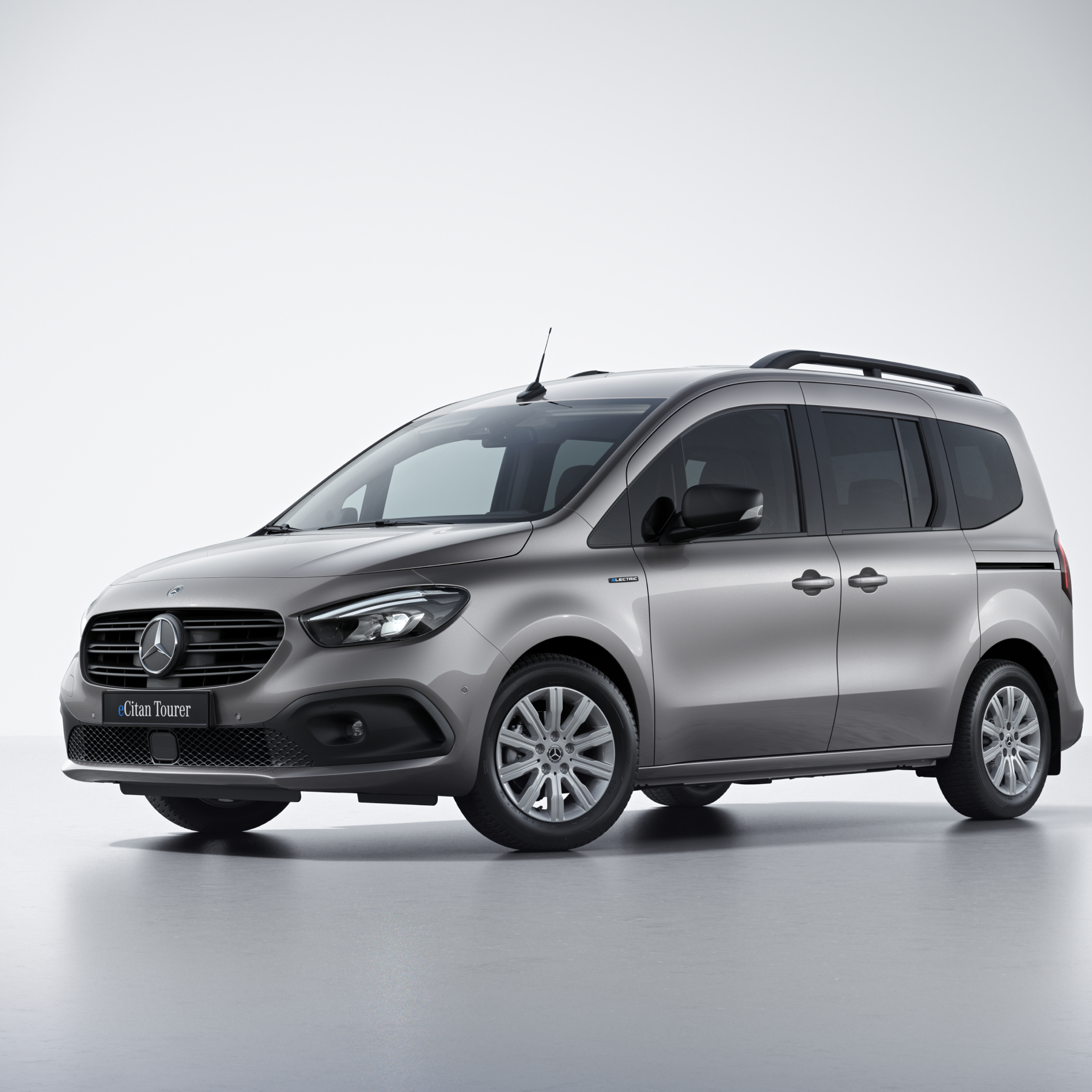 Digitala tjänster | Citan Tourer | Mercedes-Benz Intelligent uppkoppling tack vare digitala tjänster i Mercedes-Benz eCitan Tourer.