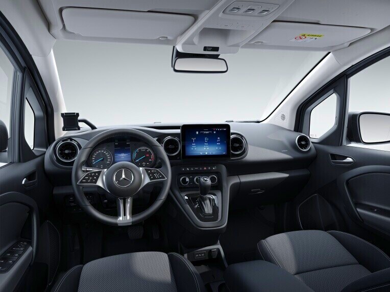 Interiör i Mercedes-Benz eCitan Tourer, designversion PRO