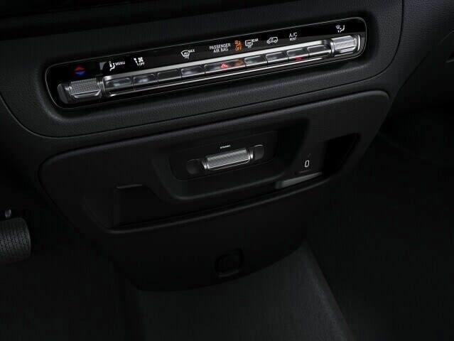Den halvautomatiska klimatanläggningen TEMPMATIC för Mercedes-Benz Vito.