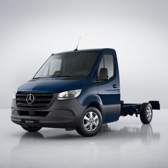Blå Sprinter Chassi från Mercedes-Benz.