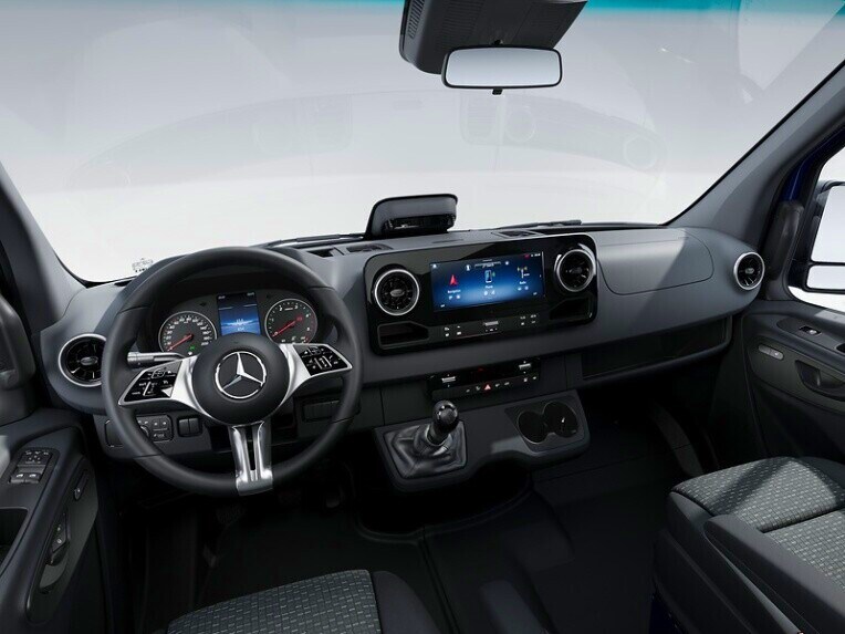Förarhytten på Mercedes-Benz Sprinter Chassi i designversion SELECT