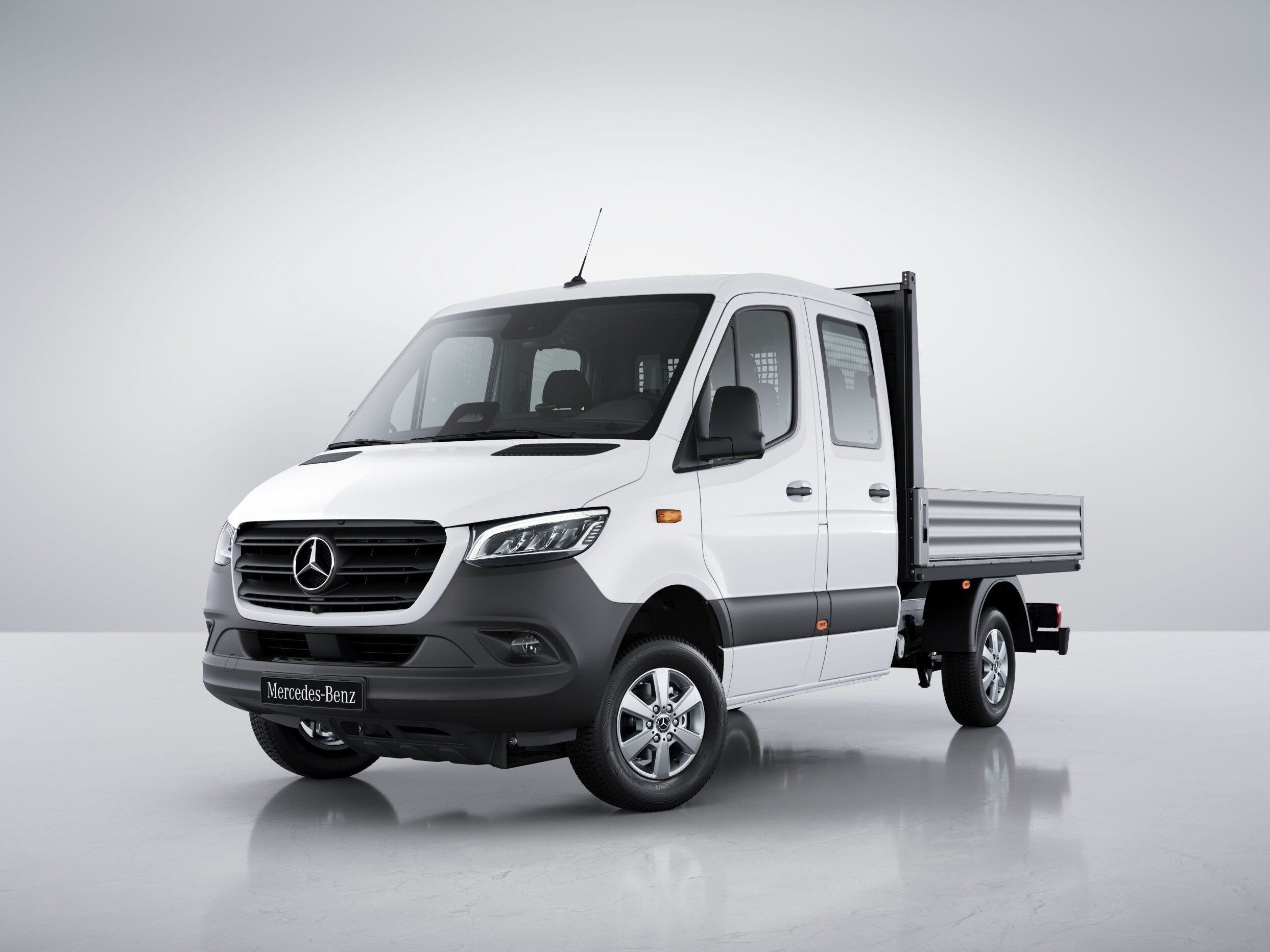 Mercedes-Benz Sprinter flakbil.