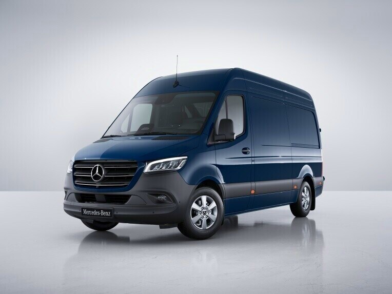 Mercedes-Benz Sprinter Skåpbil med chassi