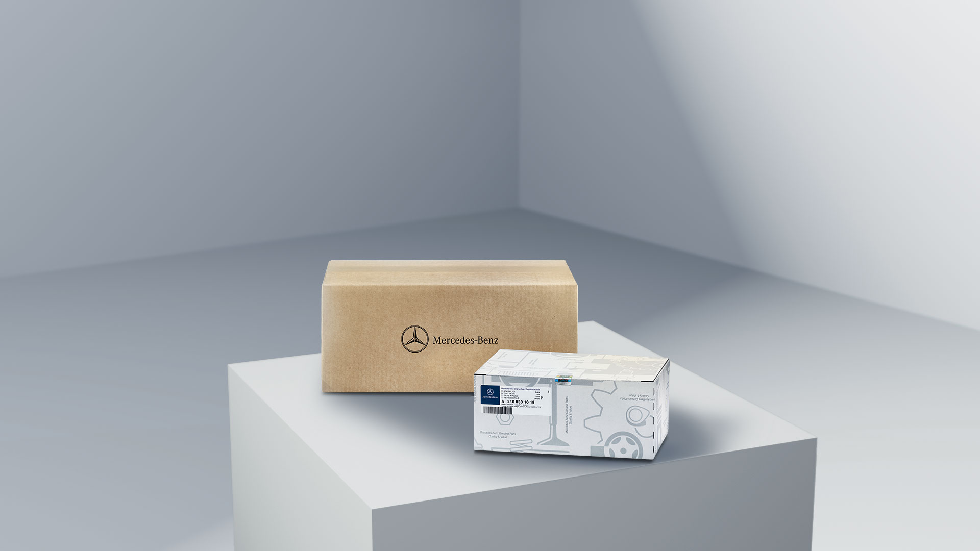 Mercedes-Benz | Transportbilar Kvalitet Originaldelar Två Mercedes-Benz originaldelar paket med logotyp.