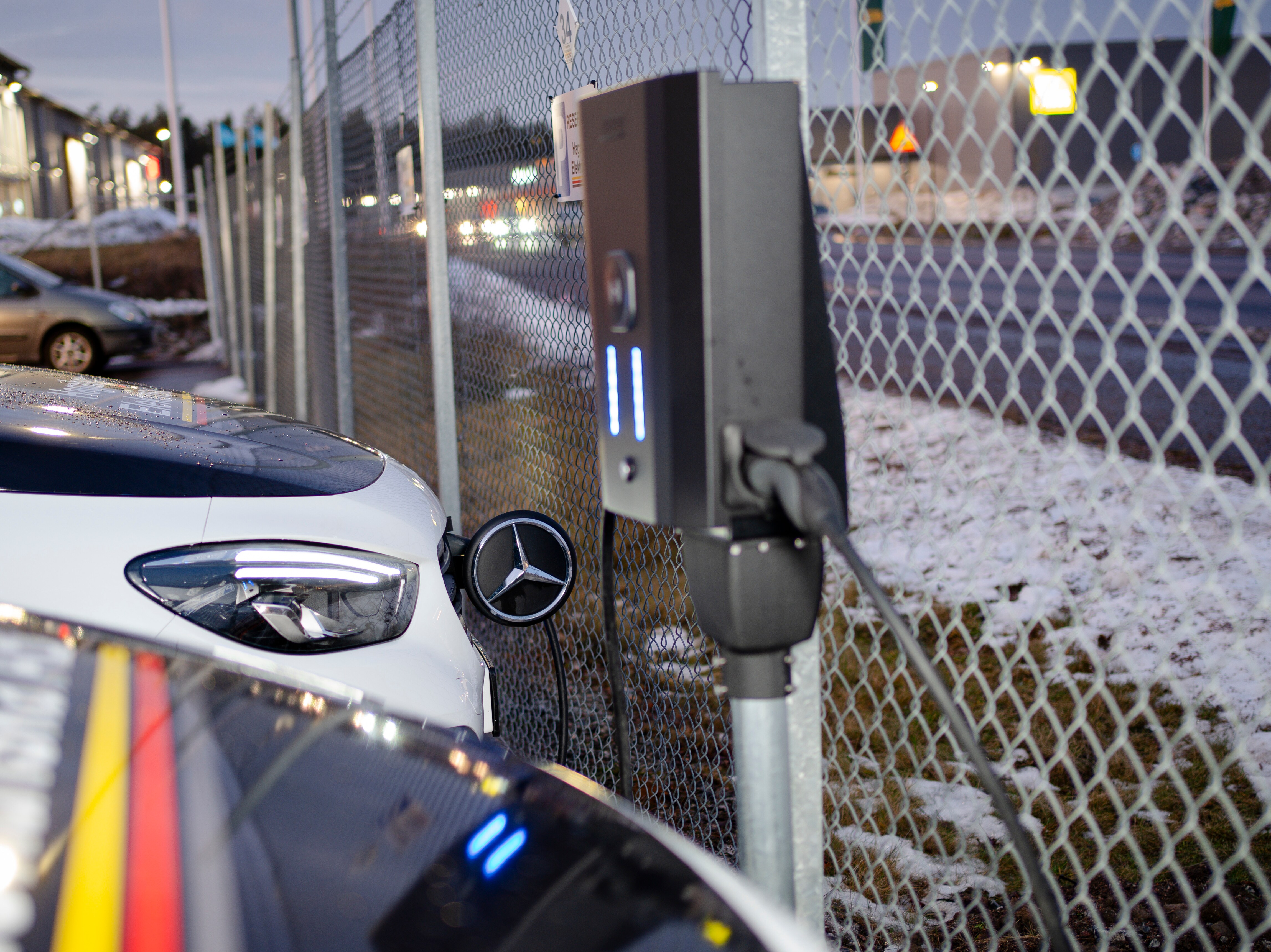 En Mercedes-Benz eCitan från Hagabergs El som laddas